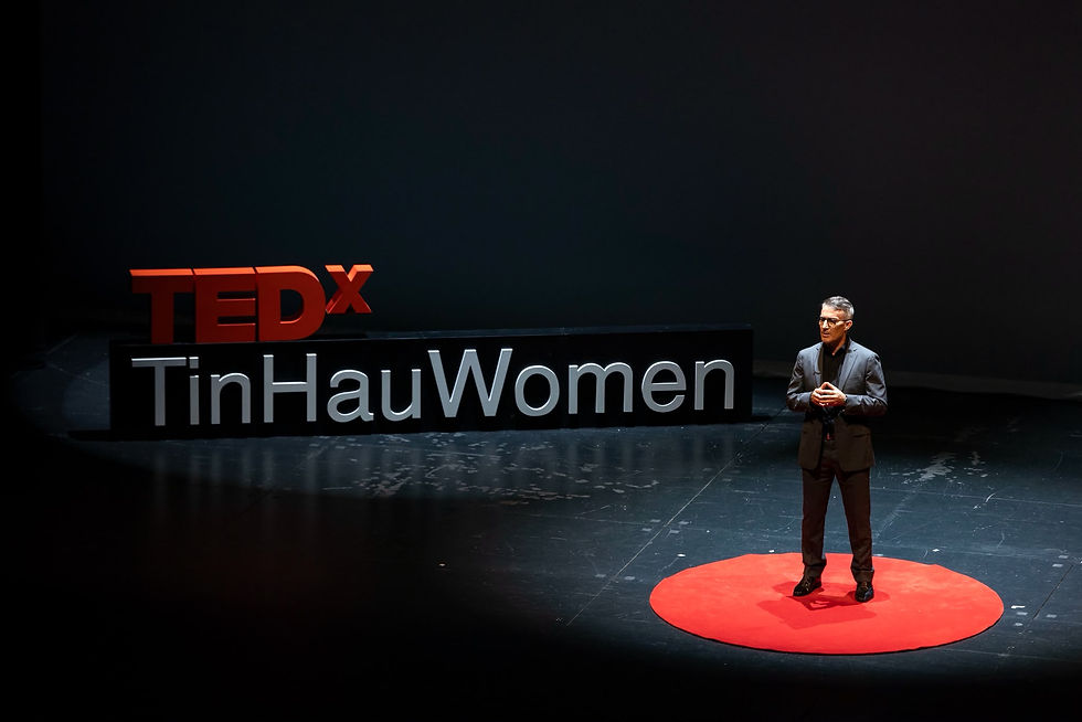 Resilience keynote speaker Jo Lodder addressing an audience of 1,200 people on the TEDxTinHauWomen stage at the Xiqu Centre in Hong Kong.